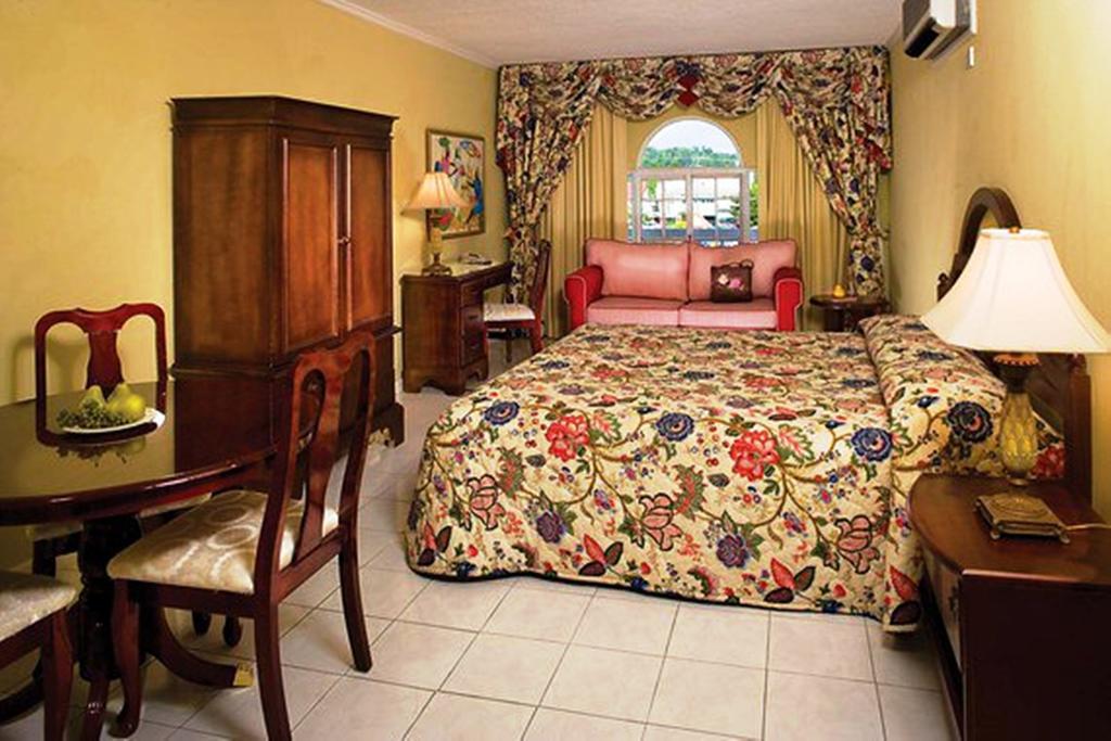 Rooms On The Beach Ocho Rios Room photo