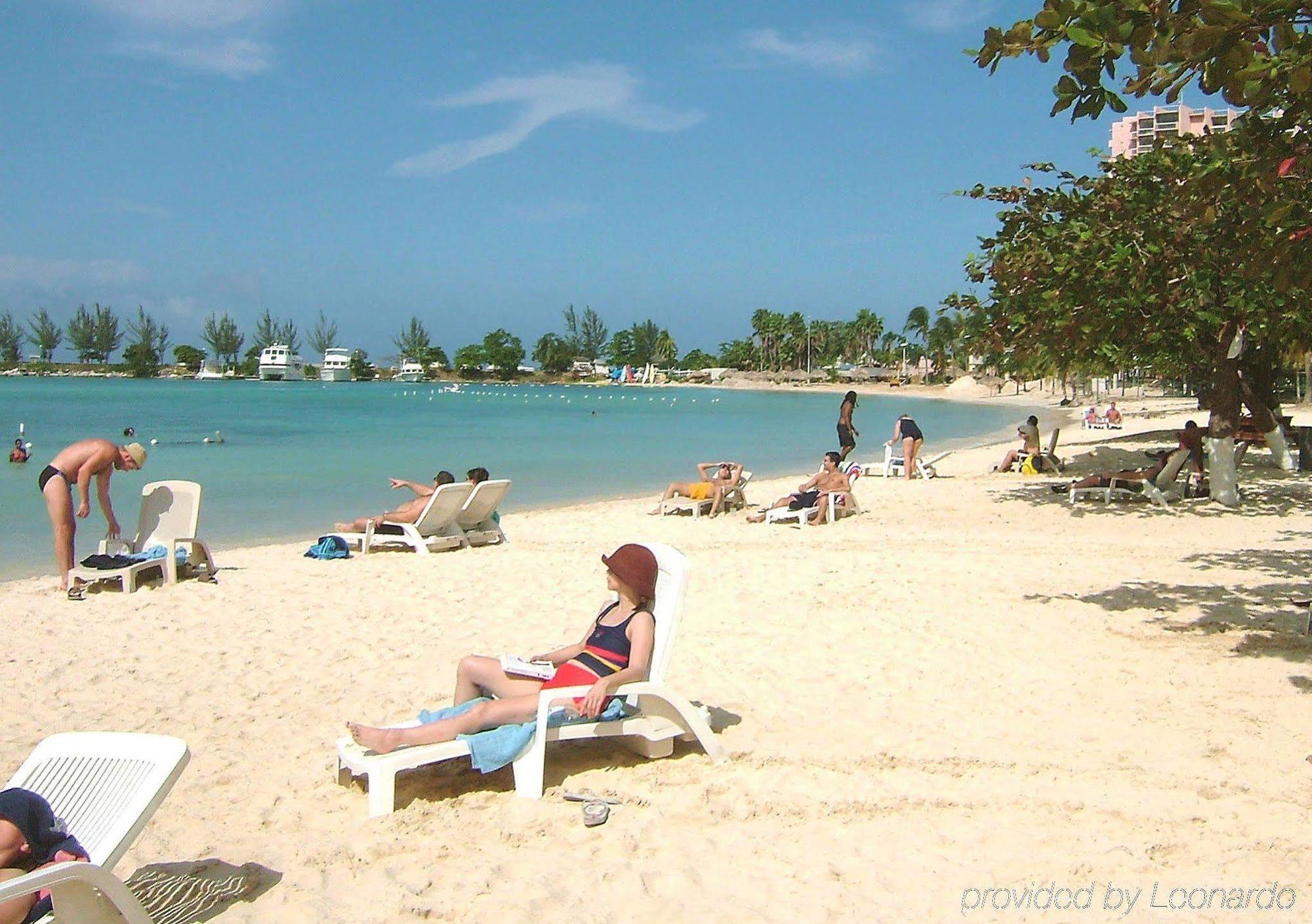 Rooms On The Beach Ocho Rios Exterior photo